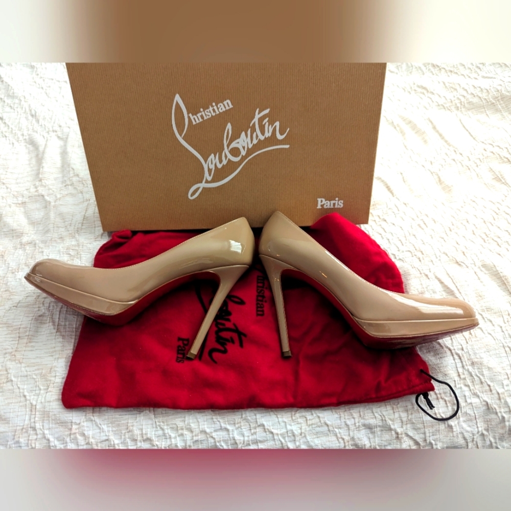 Christian Louboutin New Simple Pump Beige 120 Patent Calf Leather size 37.